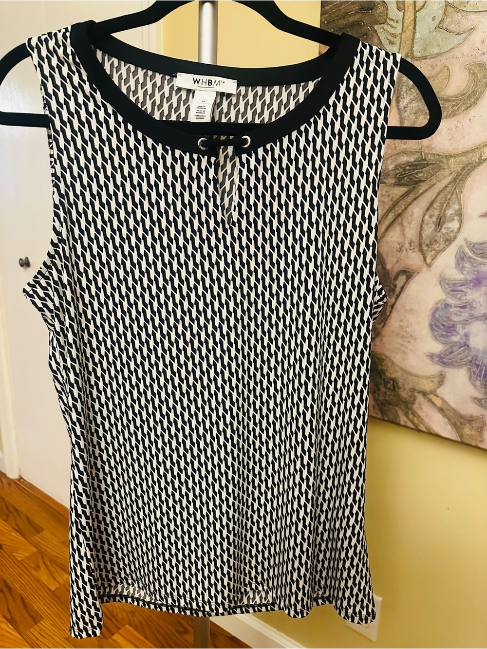 White House Black Market Black & White Geometric Sleeveless Tank